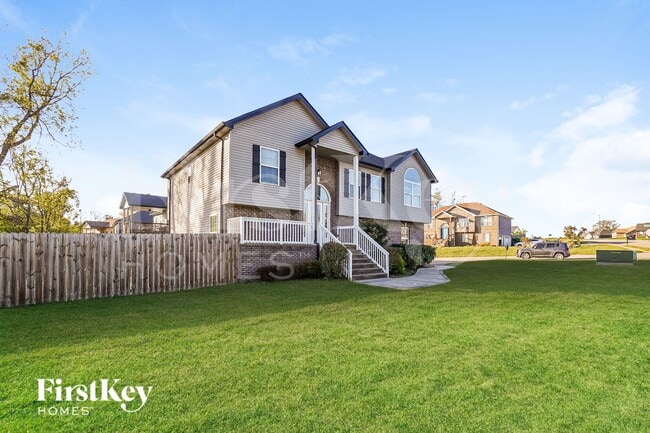 2592 Hattington Dr in Clarksville, TN - Building Photo - Building Photo