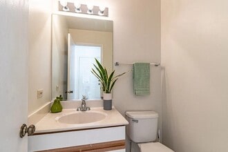 1357 Newport St in Mundelein, IL - Building Photo - Building Photo