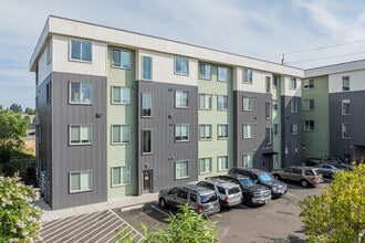 Amanda Courts Apartments in Portland, OR - Foto de edificio - Building Photo