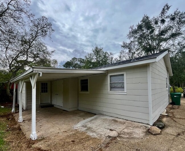 3712 Dale Ln in Moss Point, MS - Building Photo - Building Photo