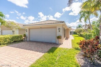 7528 Firenze Ln in Naples, FL - Building Photo - Building Photo