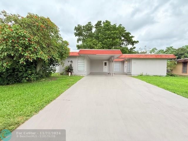 6406 Brookwood Blvd in Tamarac, FL - Building Photo