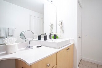 2280 SW 32nd Ave in Miami, FL - Building Photo - Building Photo