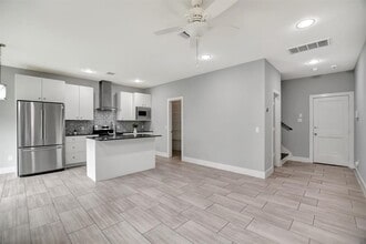 20 Evanston St in Houston, TX - Building Photo - Building Photo