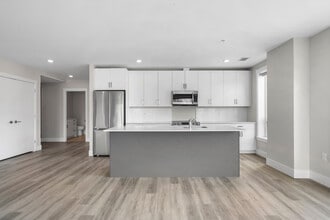 29 Heckman Ave in Bridgewater, NS - Building Photo - Building Photo