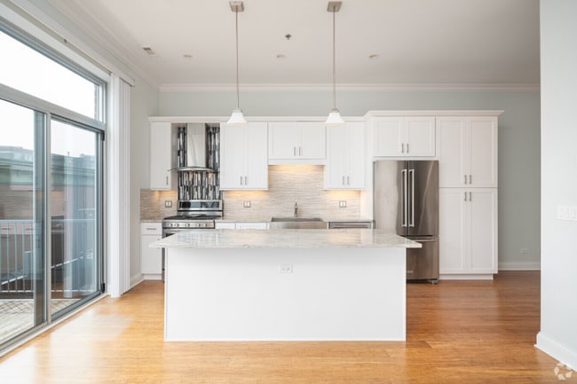 1046 W Monroe St in Chicago, IL - Building Photo - Building Photo