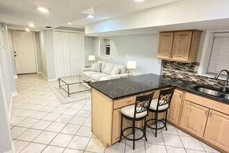 2326 N Kostner Ave in Chicago, IL - Building Photo - Building Photo