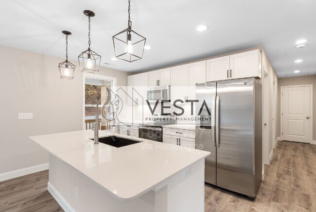 16 Meadows Town Rd in Marshall, NC - Building Photo - Building Photo