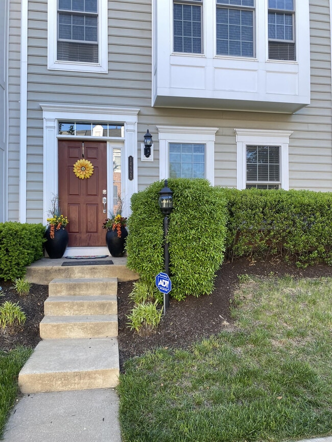 14828 Potomac Branch Dr