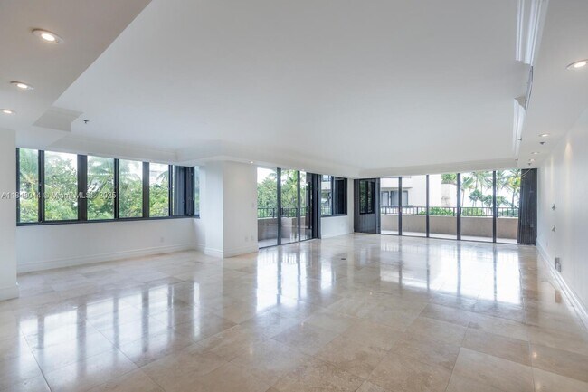 property at 251 Crandon Blvd