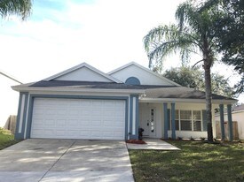 959 Mayfair St in Eustis, FL - Building Photo