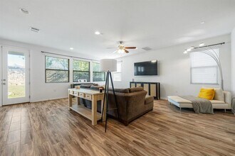 1902 Tasmanian Tiger Trace in Austin, TX - Building Photo - Building Photo