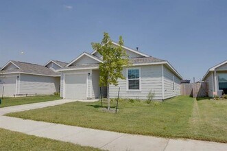1420 Southwell Dr in Crandall, TX - Building Photo - Building Photo