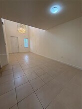 7412 NW 108th Path in Doral, FL - Building Photo - Building Photo