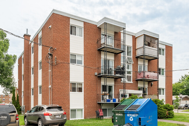 2335 D'alger Rue in Québec, QC - Building Photo - Primary Photo