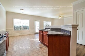 2096 Barberry Dr in Buford, GA - Foto de edificio - Building Photo