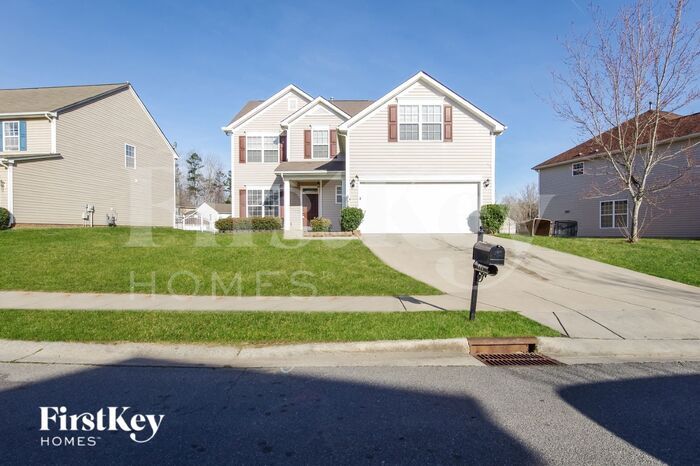 1003 Break Maker Ln in Lake Park, NC - Foto de edificio