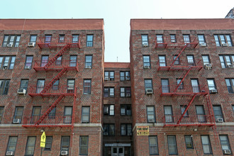 541 Isham St in New York, NY - Building Photo - Building Photo