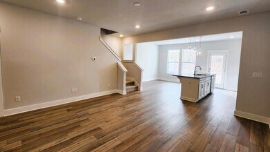 132 Marston Ln in Greenville, SC - Building Photo - Building Photo