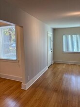 916 10th Ave E in Seattle, WA - Foto de edificio - Building Photo