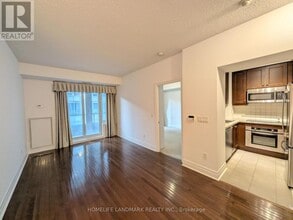 35 Balmuto St in Toronto, ON - Building Photo - Building Photo