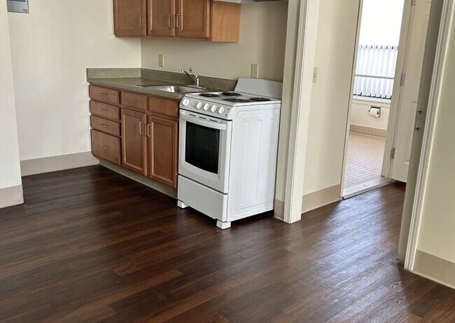 206 Flats