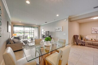 9413 Terresina Dr in Naples, FL - Building Photo - Building Photo