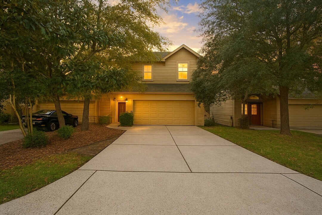 126 Silver Penny Dr in The Woodlands, TX - Foto de edificio