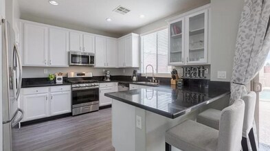 7344 Tin Mine Ave in Las Vegas, NV - Building Photo - Building Photo