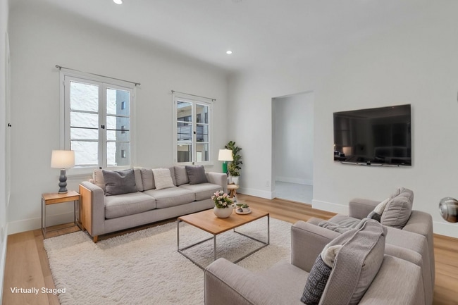 123 Hamilton Luxury Investments LLC in Beverly Hills, CA - Foto de edificio - Building Photo