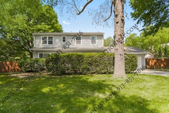 6820 Wornall Rd in Kansas City, MO - Building Photo - Building Photo
