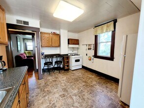 21 Marion St in Morgantown, WV - Building Photo - Building Photo