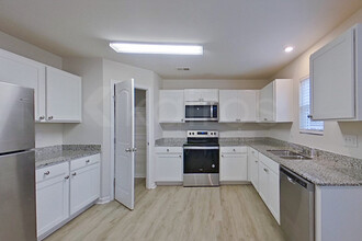 218 Bennett Dairy Rd in Spartanburg, SC - Building Photo - Building Photo