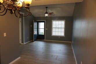 331 Hudson Dr in Crestview, FL - Building Photo - Building Photo