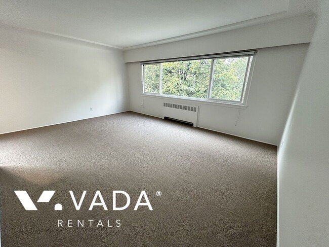 1208 Burnaby St in Vancouver, BC - Building Photo - Building Photo