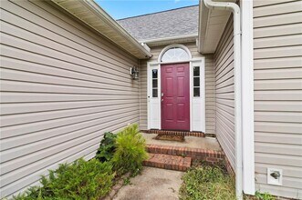 111 Silverberry Ct in Raeford, NC - Building Photo - Building Photo
