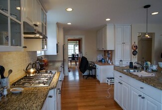 20 Vine Brook Rd in Lexington, MA - Building Photo - Building Photo