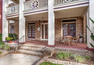 303 S Arthur Ashe Blvd in Richmond, VA - Building Photo - Building Photo