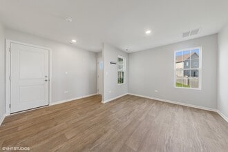 1234 Violet Ct. in Joliet, IL - Building Photo - Building Photo