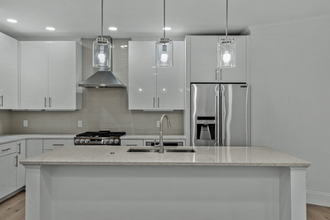 19 Lily Pond Ln in Lexington, MA - Building Photo - Building Photo