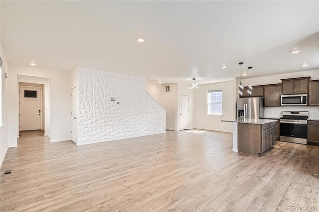 27664 E 1st Pl in Aurora, CO - Building Photo - Building Photo