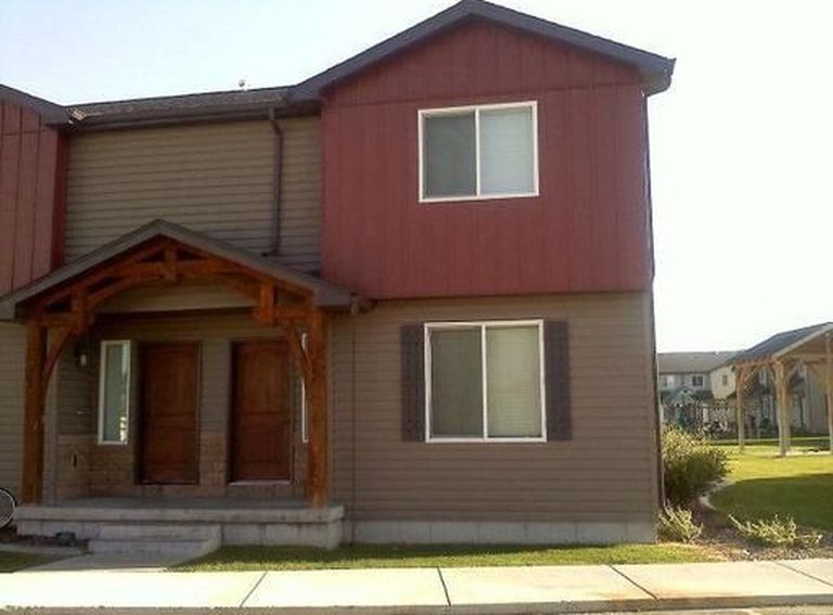 506 Sunflower Rd in Rexburg, ID - Building Photo