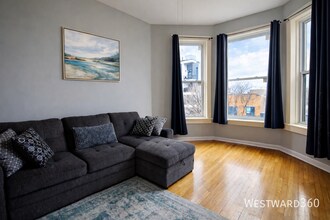 1339 N Western Ave in Chicago, IL - Building Photo - Building Photo