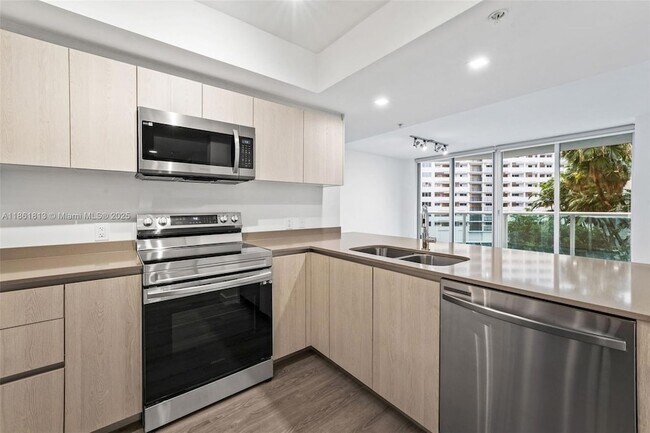 1500 Bay Rd, Unit M-0427 in Miami Beach, FL - Foto de edificio - Building Photo