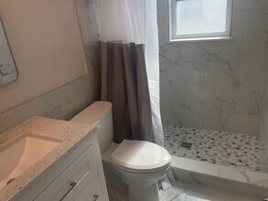 217 SE 20th Ave in Deerfield Beach, FL - Building Photo - Building Photo