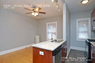 2881 Irving Ave S in Minneapolis, MN - Building Photo - Building Photo