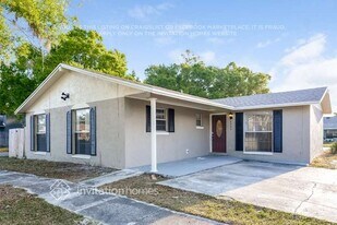 6405 Regatta Ct in Tampa, FL - Building Photo