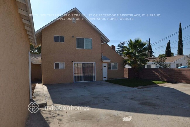 16158 Randall Ave in Fontana, CA - Building Photo - Building Photo