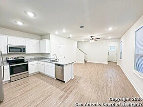 13823 Enzo Gate in San Antonio, TX - Building Photo - Building Photo