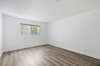 Las Palmas Apartments in Los Angeles, CA - Foto de edificio - Interior Photo